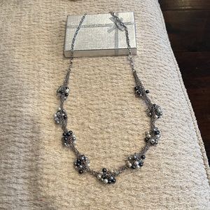 Costume silver cluster pearl necklace.